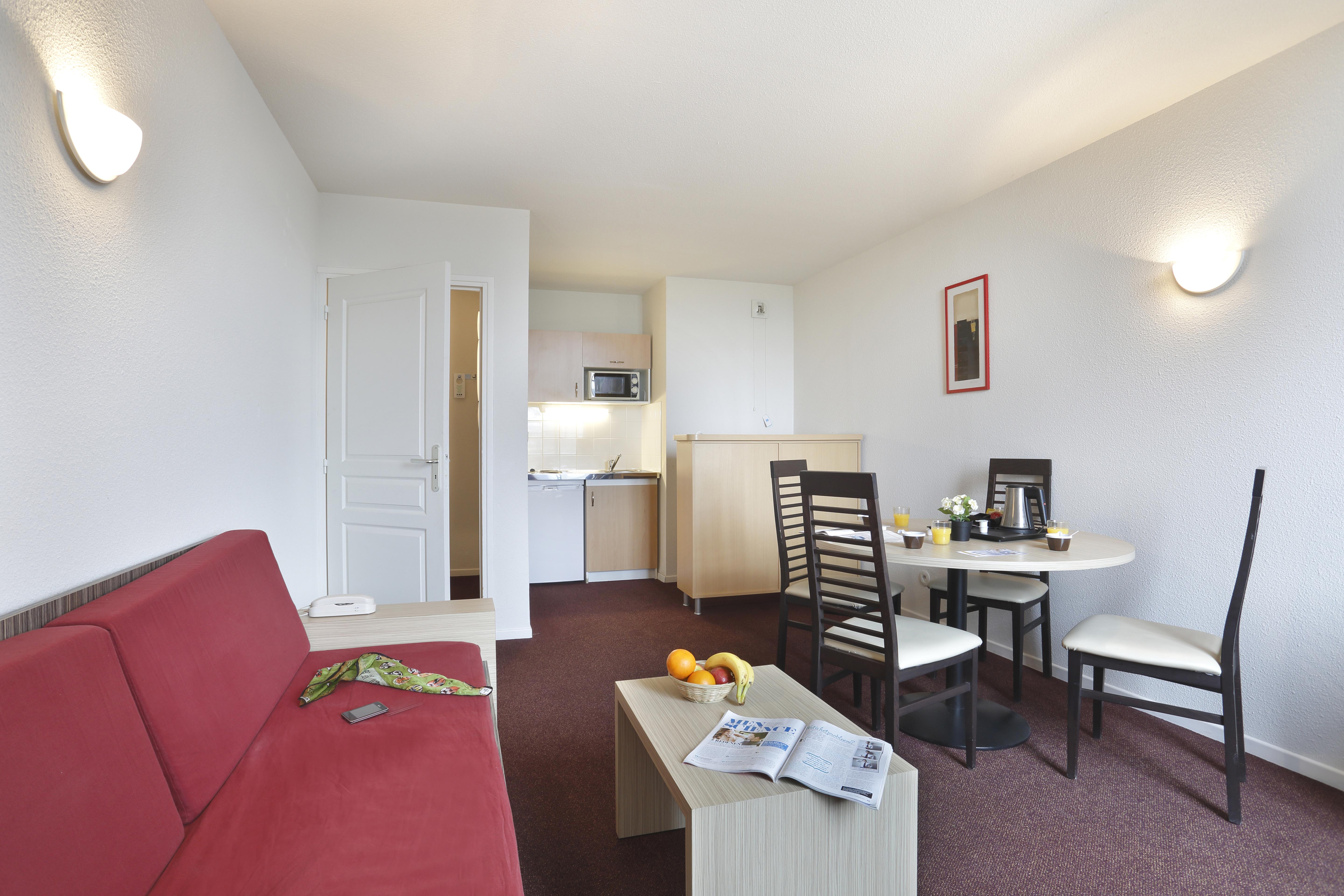 Comfort Suites & Vacanceole Les Demeures Champenoises Επερνέ Εξωτερικό φωτογραφία