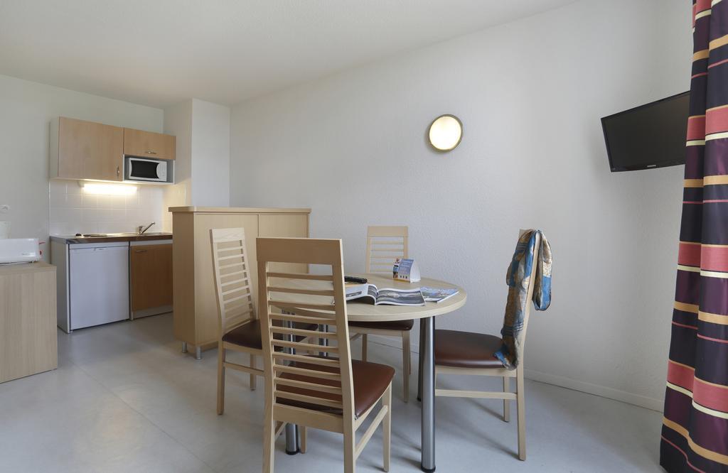 Comfort Suites & Vacanceole Les Demeures Champenoises Επερνέ Δωμάτιο φωτογραφία